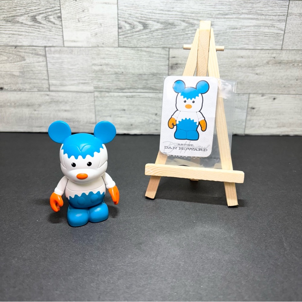 Disney Vinylmation Urban 2 Blue/White Gears Bear‎ Mickey Mouse Figurine